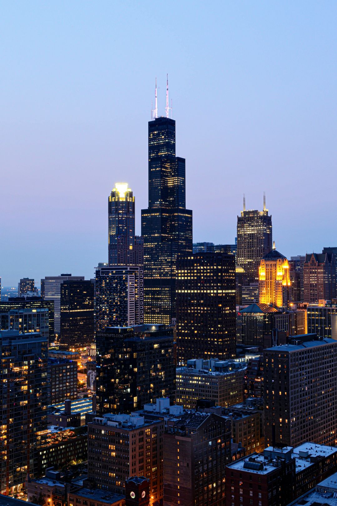 Skyline de Chicago la nuit, avec la Willis Tower